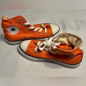 Girls Converse, Size 1